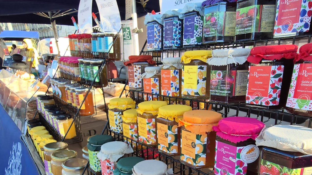 Exceptionnel,  marché du dimanche au Vieux-Port avant les fêtes