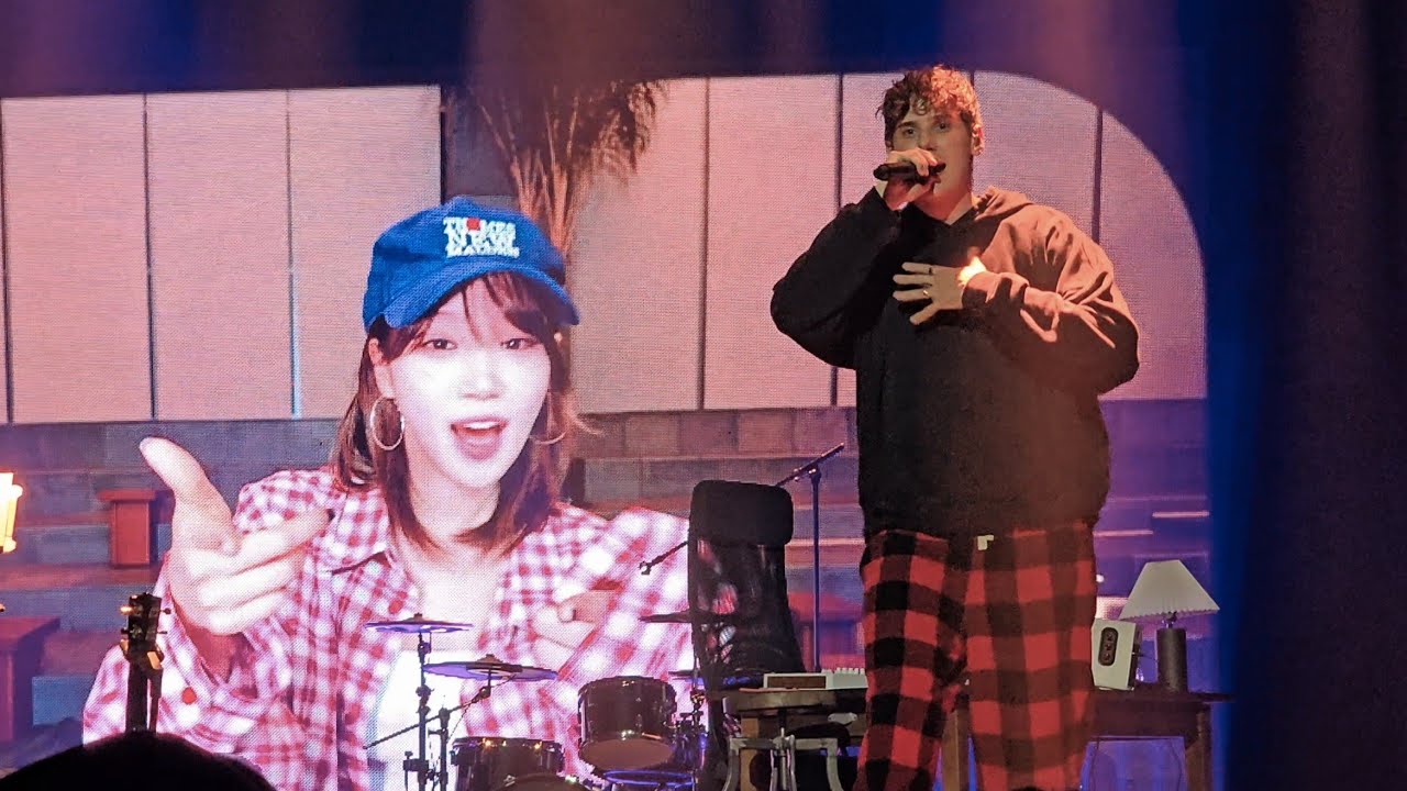 JVKE - butterflies (with 태현 from TXT, 김채원 from LE SSERAFIM) (2025.8.21 Live in Korea | 제이크 첫 내한공연)
