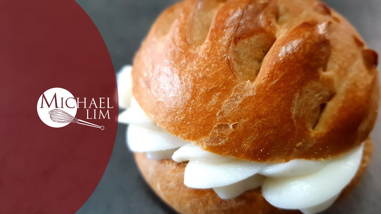 Baked Coconut Donuts With Coconut Cream / Michael Lim