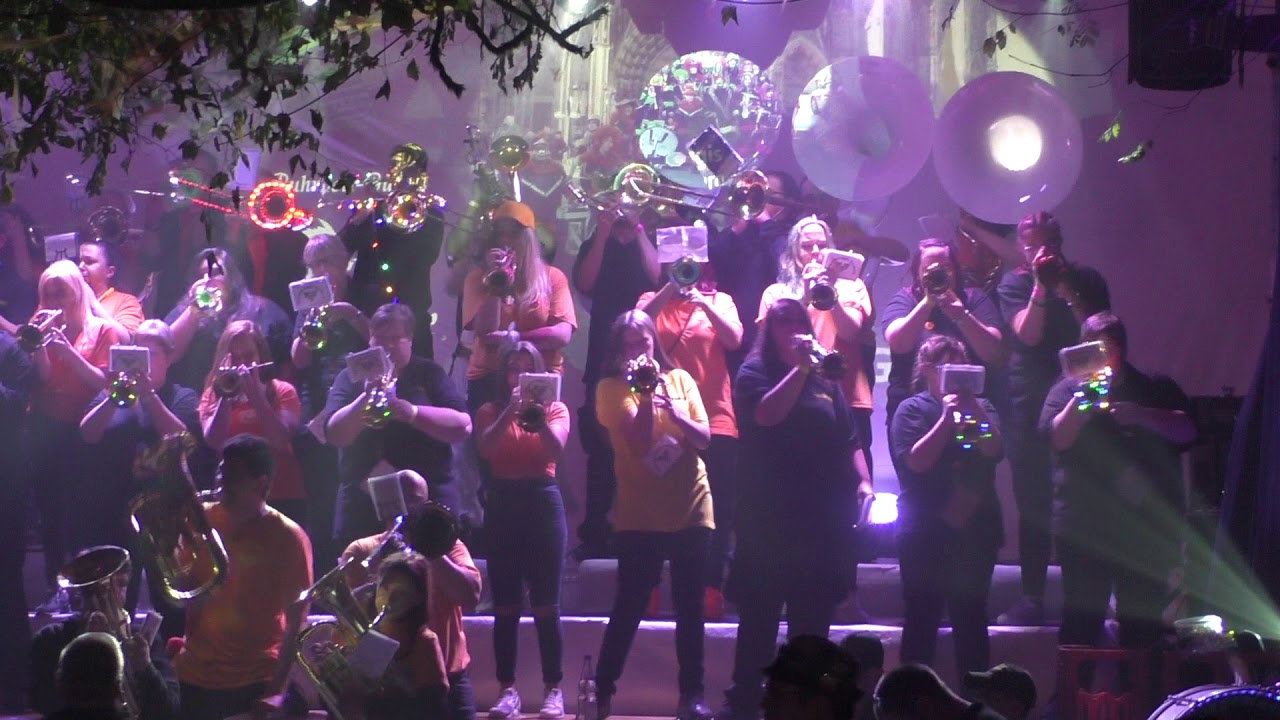 Ruhrpott Guggis & Feuerschneggen | Live Halloween Party Feuerschnegge | LA Bamba