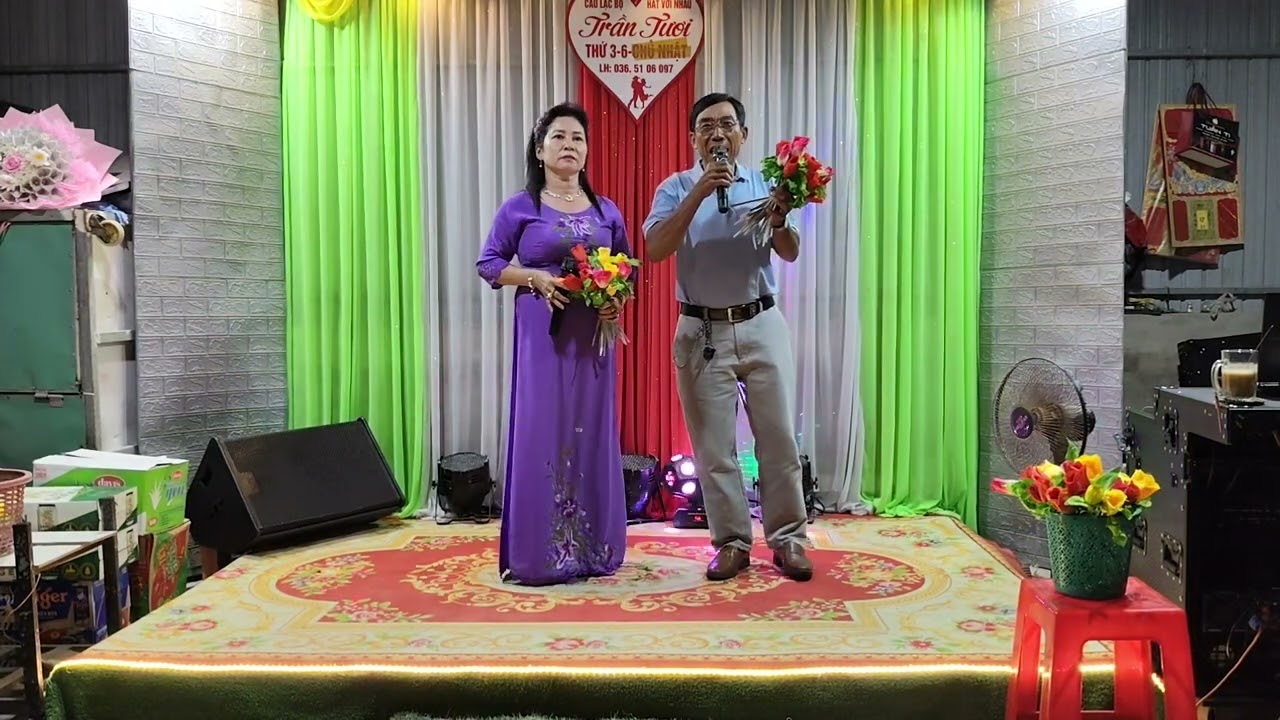 Chị nàng hai & anh út giao lưu CLB trần tươi ca khúc căn nhà màu tím 