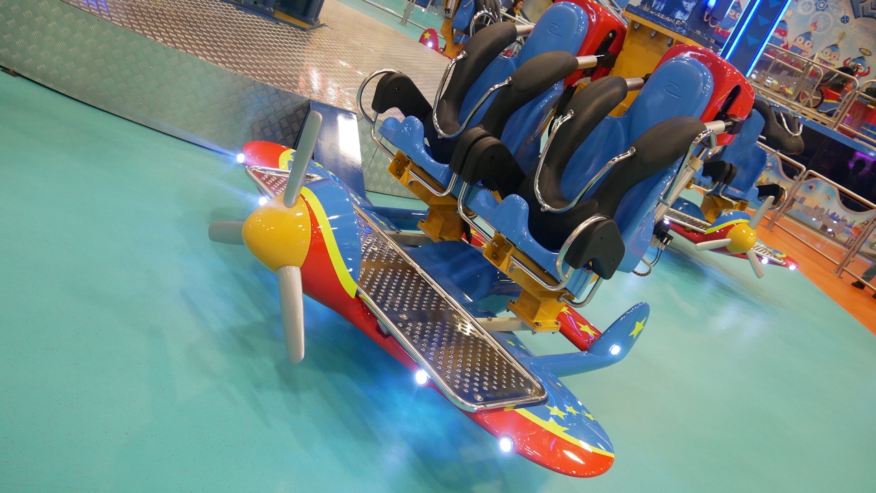 Loop Works Zamperla Air Race POV - Fun Works  ( Coaster Touring )