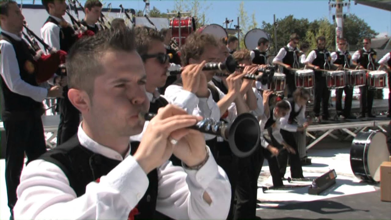 Bagad Cap Caval - Lorient 2014