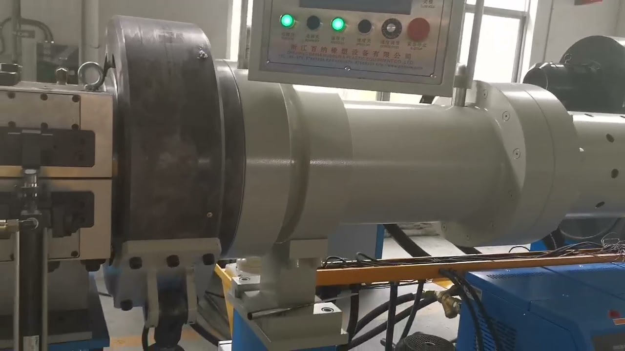 200mm pin barrel extruder testing------email: salis.zhou@gmail.com