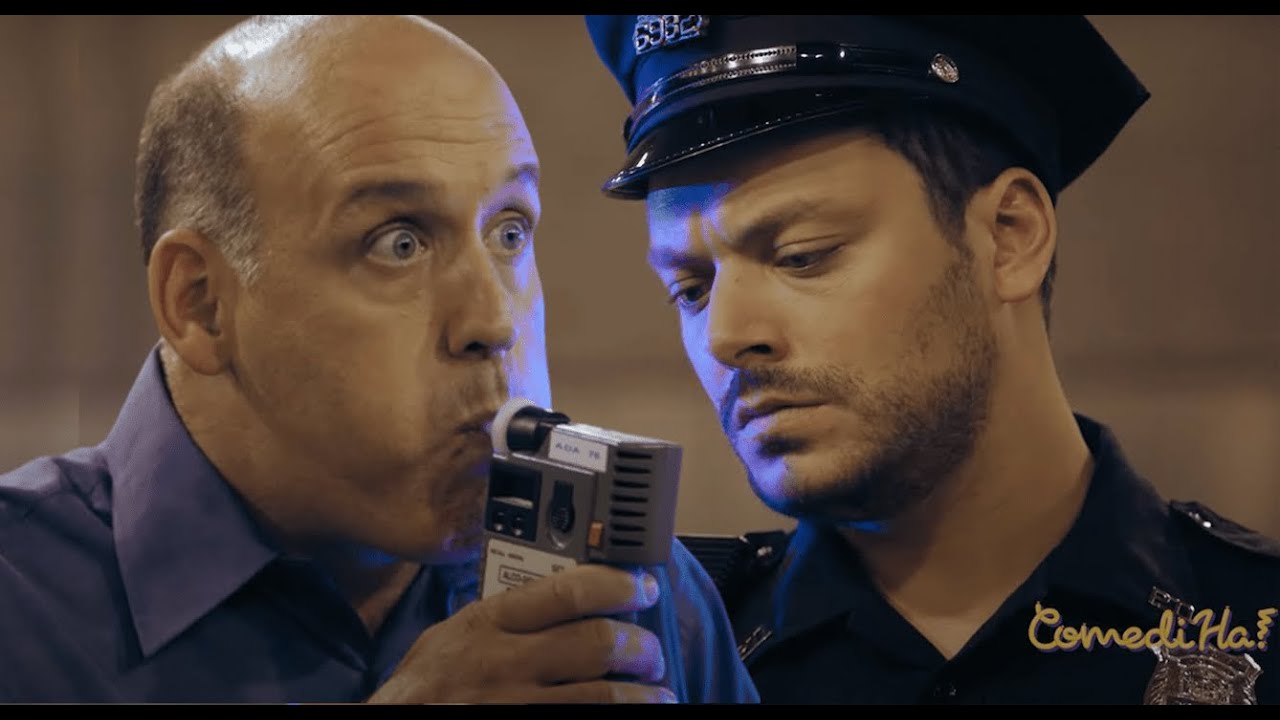 SHOULD EVERY COP BE LIKE THAT?  // SEASON 9 LOL ComediHa!