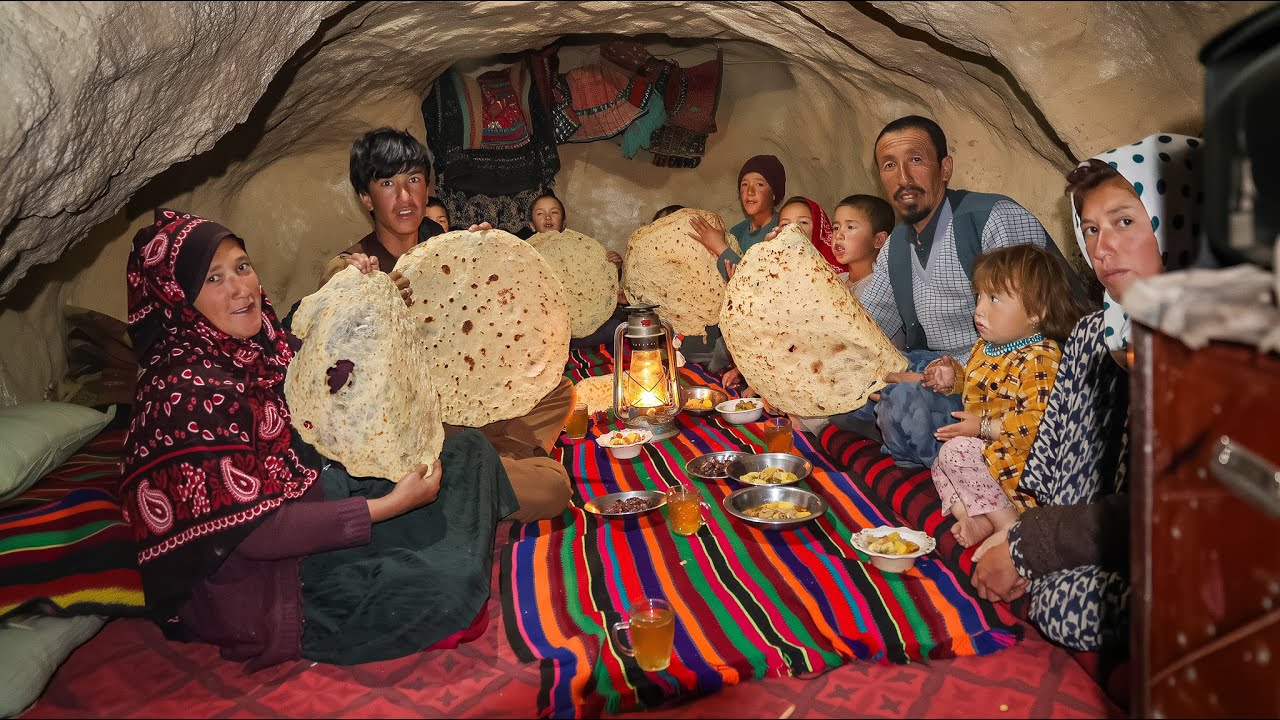 Ramadan Mubarak! How 10+ People Cooks & Eats in ONE Tiny Afghan Cave