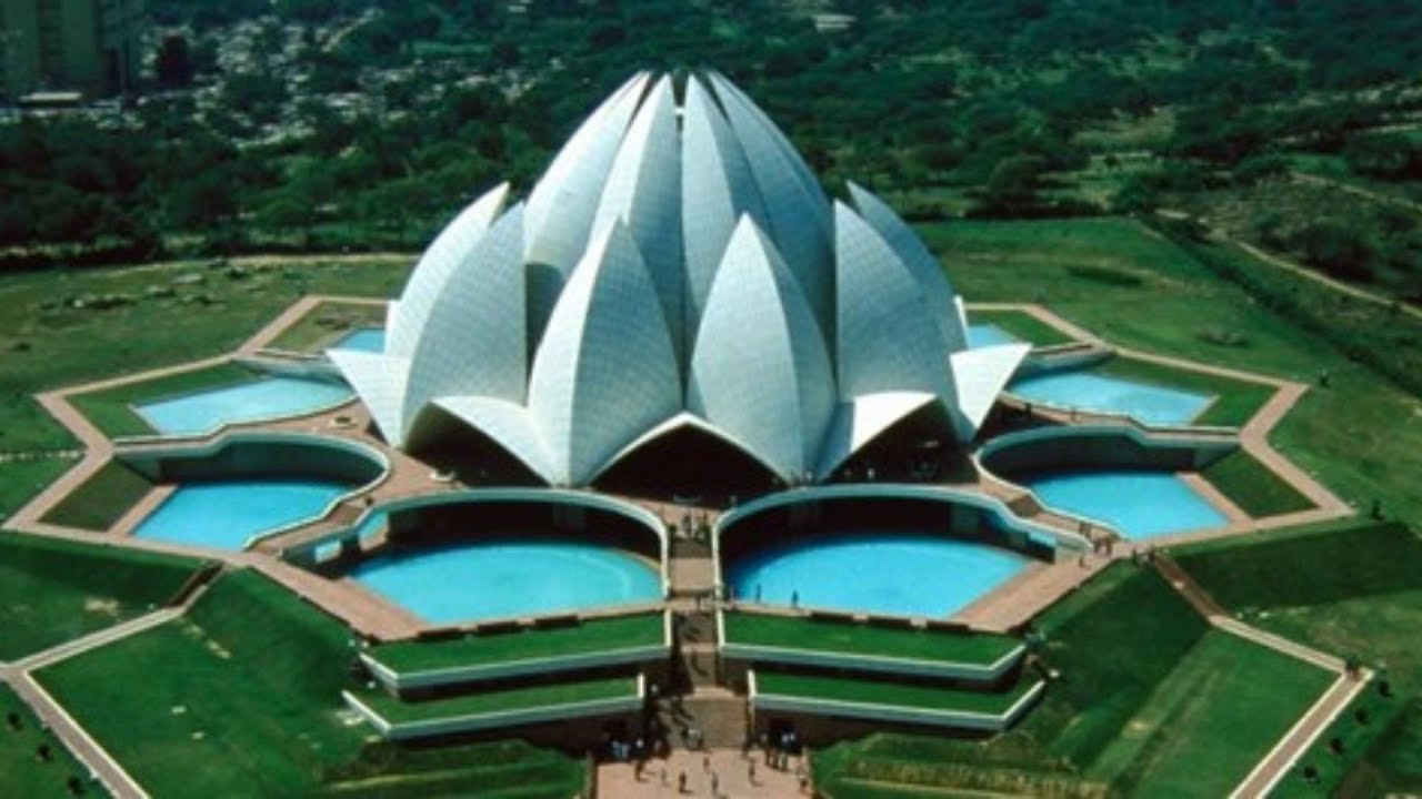 Jewel in the Lotus: The Extraordinary Story of the Baha’i House of Worship in New Delhi, India