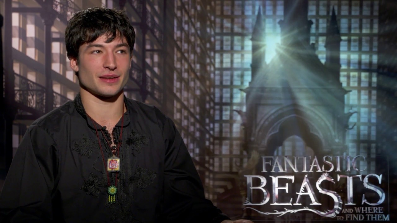 FANTASTIC BEASTS: Backstage with Ezra Miller