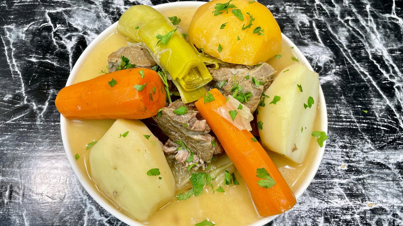 RECETTE DU TRADITIONNEL POT-AU-FEU COMME À L’ANCIENNE 👩🏻‍🍳 Deli Cuisine