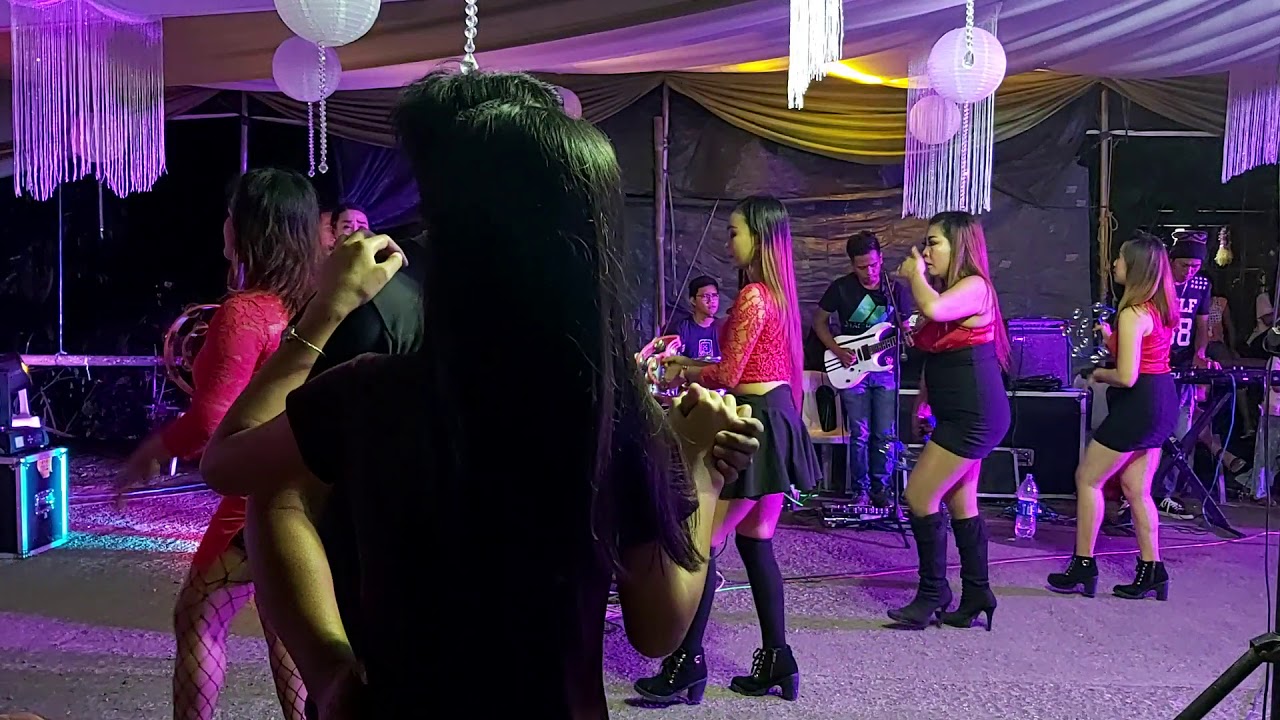 Mix songs gig@Lapaz,Cabatuan covered by  CTJ NAVAS BAND #09168442301