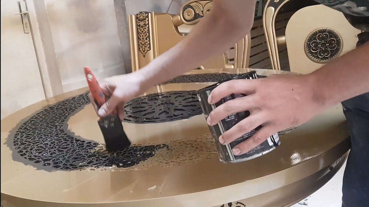 صالون مغربي من الطراز  الرفيع .مراحل الصباغة والمواد المستعملة