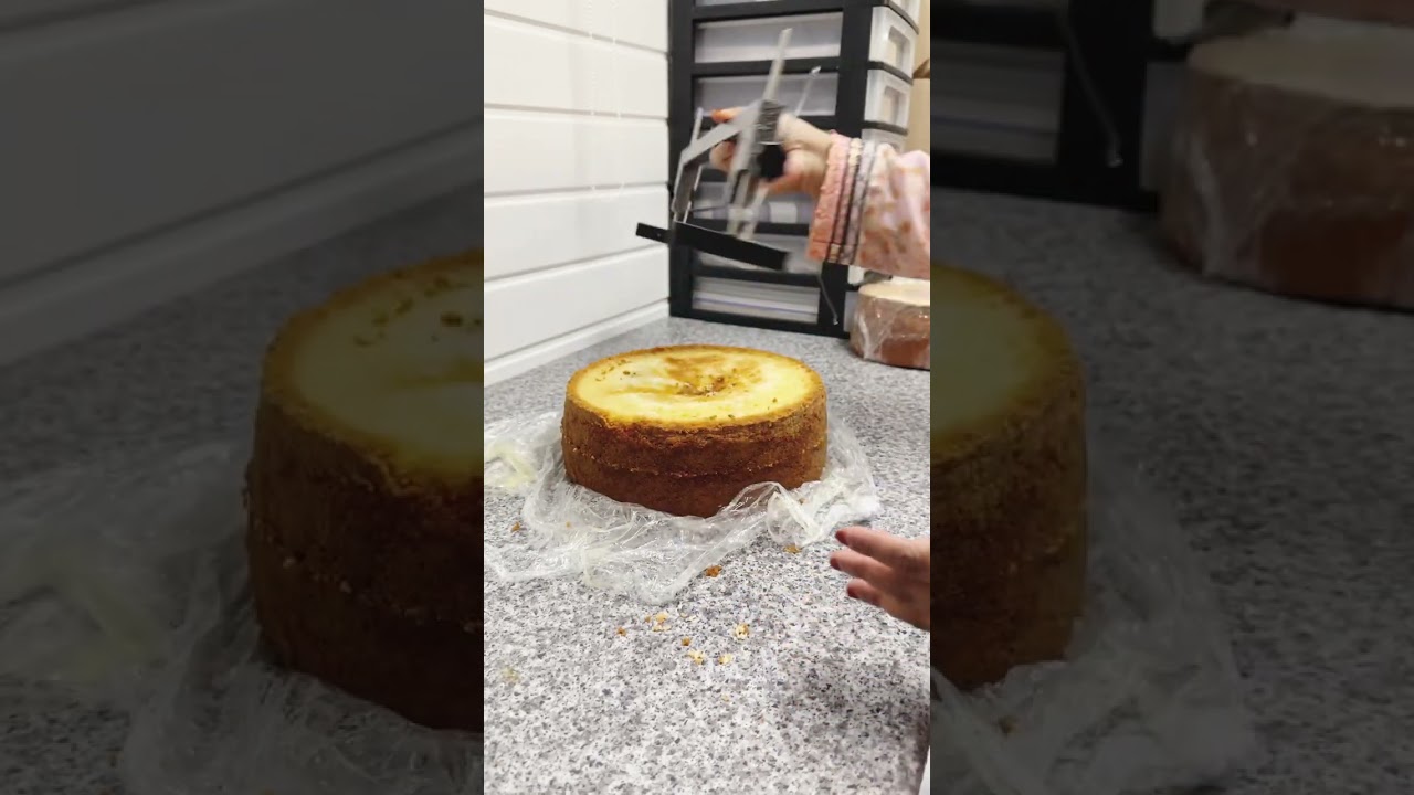 Part 1: 10 inch cake slicing using the big daddy pro cake slicer.