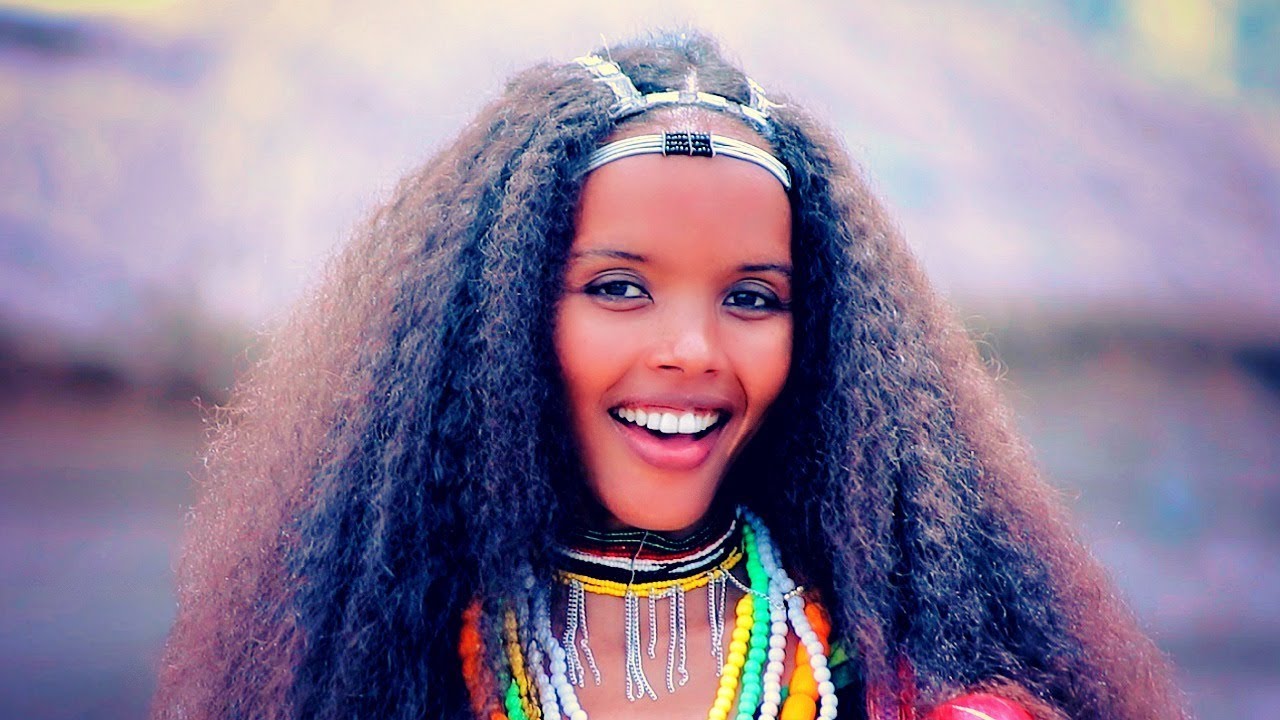 Caaltuu Butoo - OBBEYYO - New Ethiopian Music 2019 (Official Video)