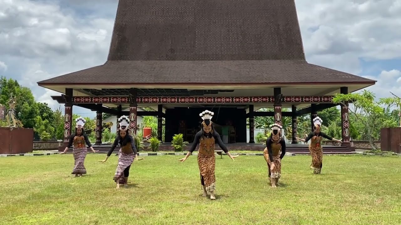 TARI WONDERLAND INDONESIA, Prodi PGSD ANGKATAN 2022 FKIP, UPR