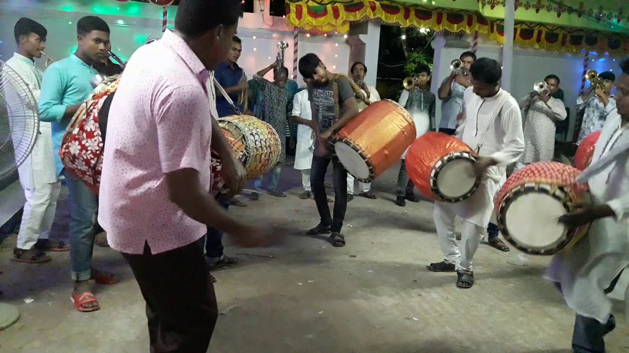 দূর্গা পূজার ঢাক ঢোল অমল বাড়ৈ বাড়ি কালকিনি মাদারীপুর। ভিডিও অঞ্জন কুমার ভক্ত।