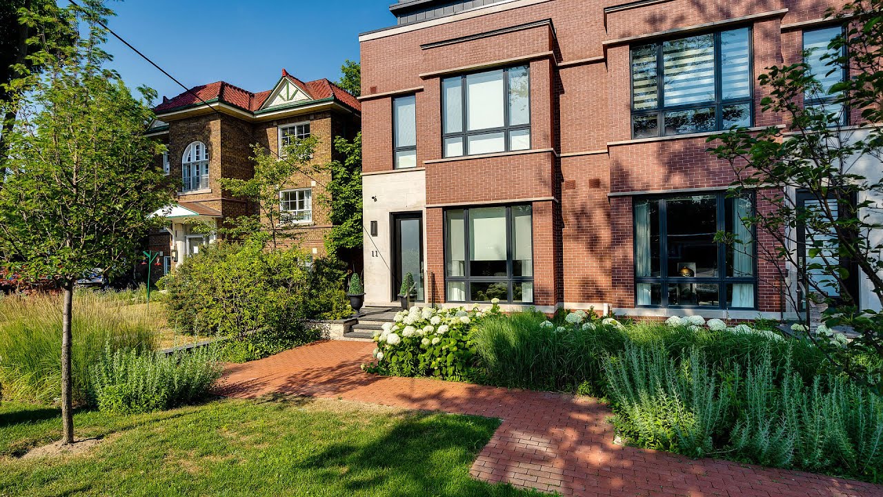 11 Thurloe Avenue, Toronto, ON