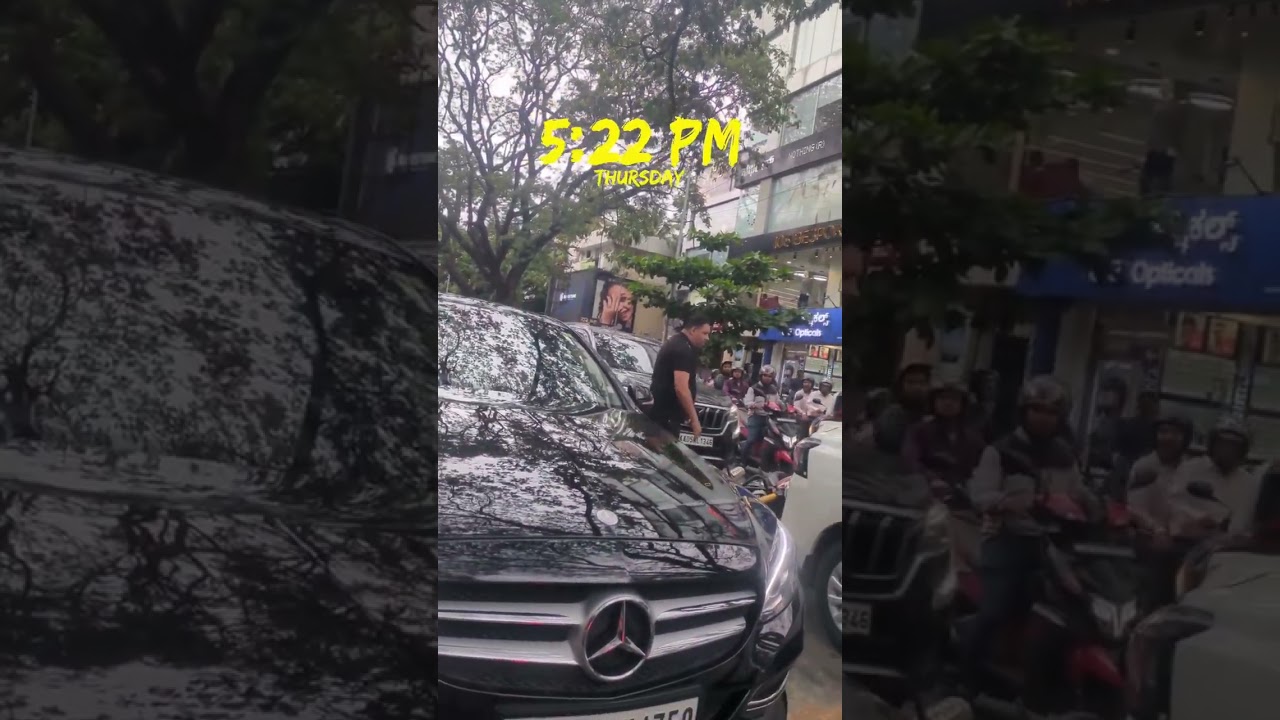 Road rage in Bangluru is becoming a serious concern #roadrage #karnataka  #ytshorts