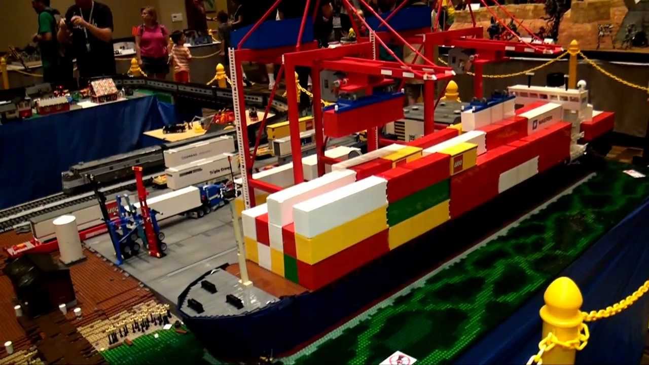 PENNLUG Train Display - Brickworld 2012