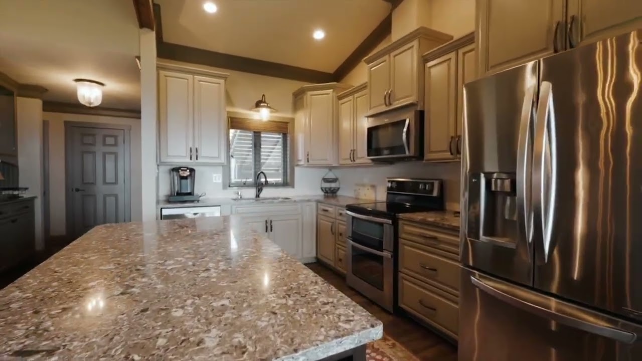 Prime Mountain Properties: The Mount LeConte Team. Smoky Mountain Area 1050 Ski View, Gatlinburg