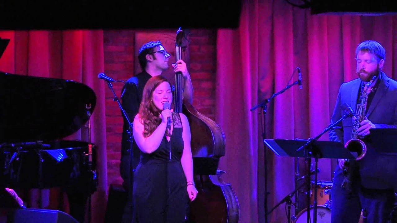 Joelle Lurie Performs 