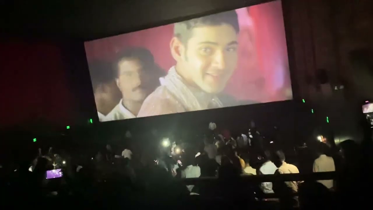 Okadu songs🎶 Okadu movie Re-release response #maheshbabu #rerelease #theatre