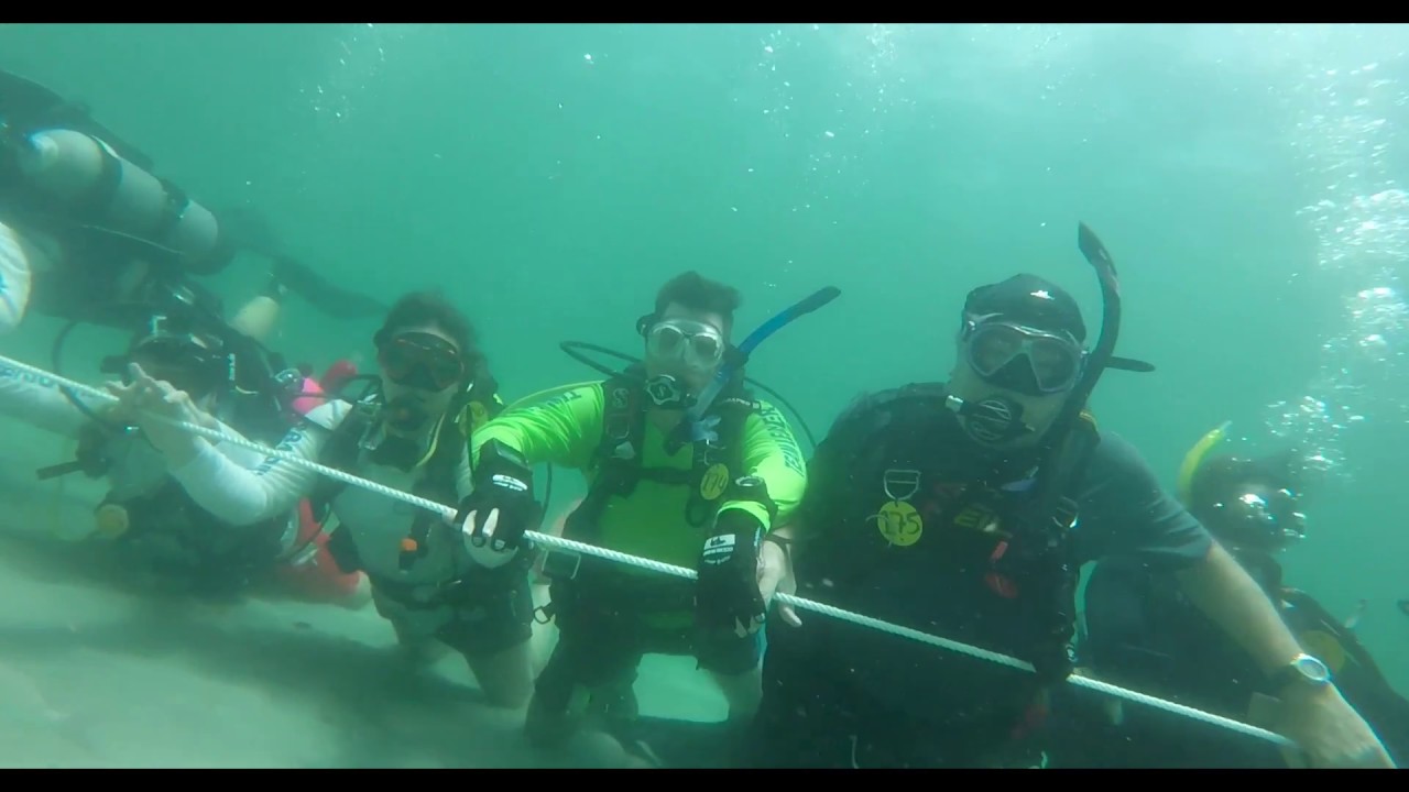 Dixie Divers Awarded GUINNESS WORLD RECORDS&trade; Title for the Longest Human Chain Underwater 2018