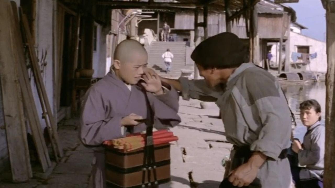 这是我今年看到的最好的一部老电影，严顺开把阿Q演的入木三分