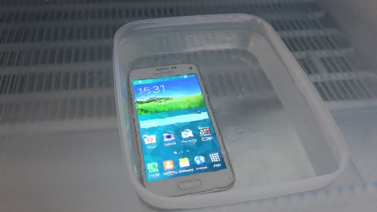 Samsung Galaxy S5 Mini Ice Block Freeze Test - Will It Survive? (4K)
