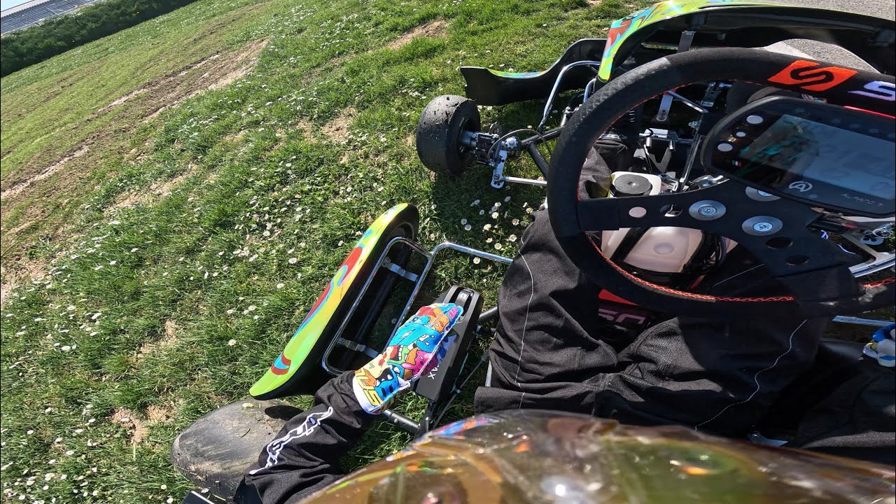 SORTIE DE PISTE kart compétition (rodage partie 02) RKC 1200m