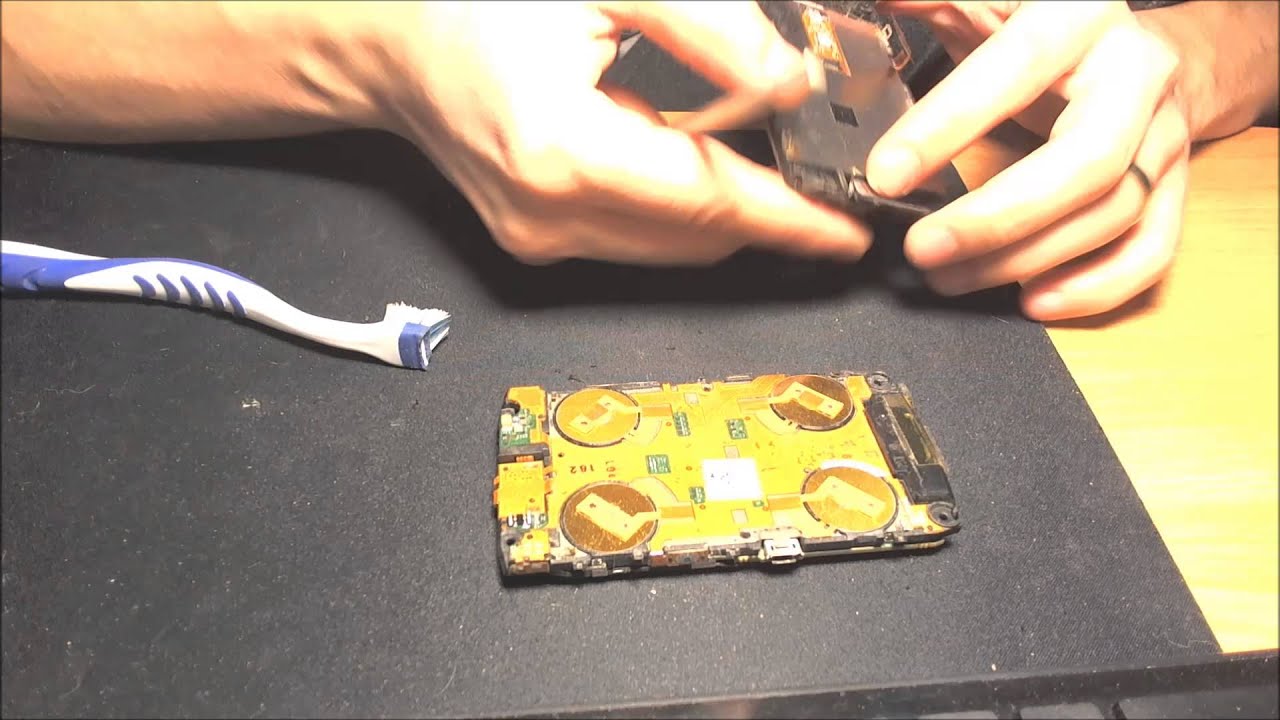 Blackberry 9520 Storm 2 Dismantle (Weird Touch Screen)