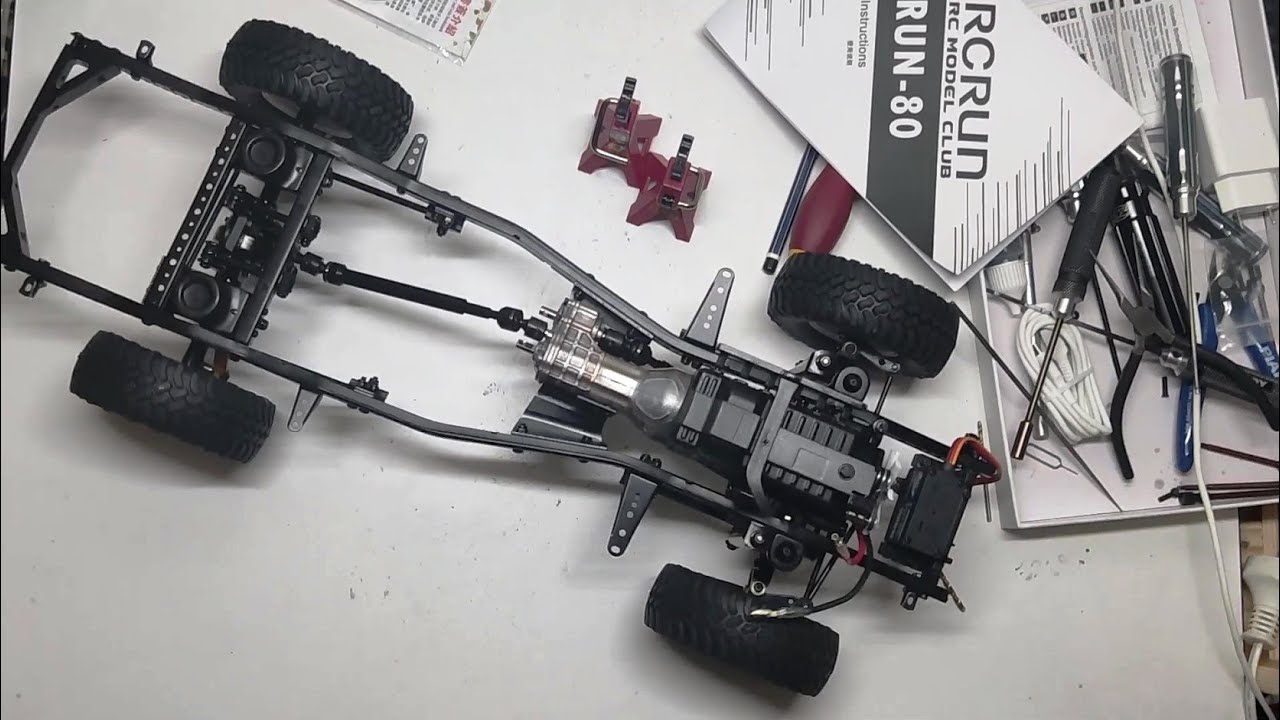 RC RUN LC80.   Highly Detailed Scale Landcruiser 80 series