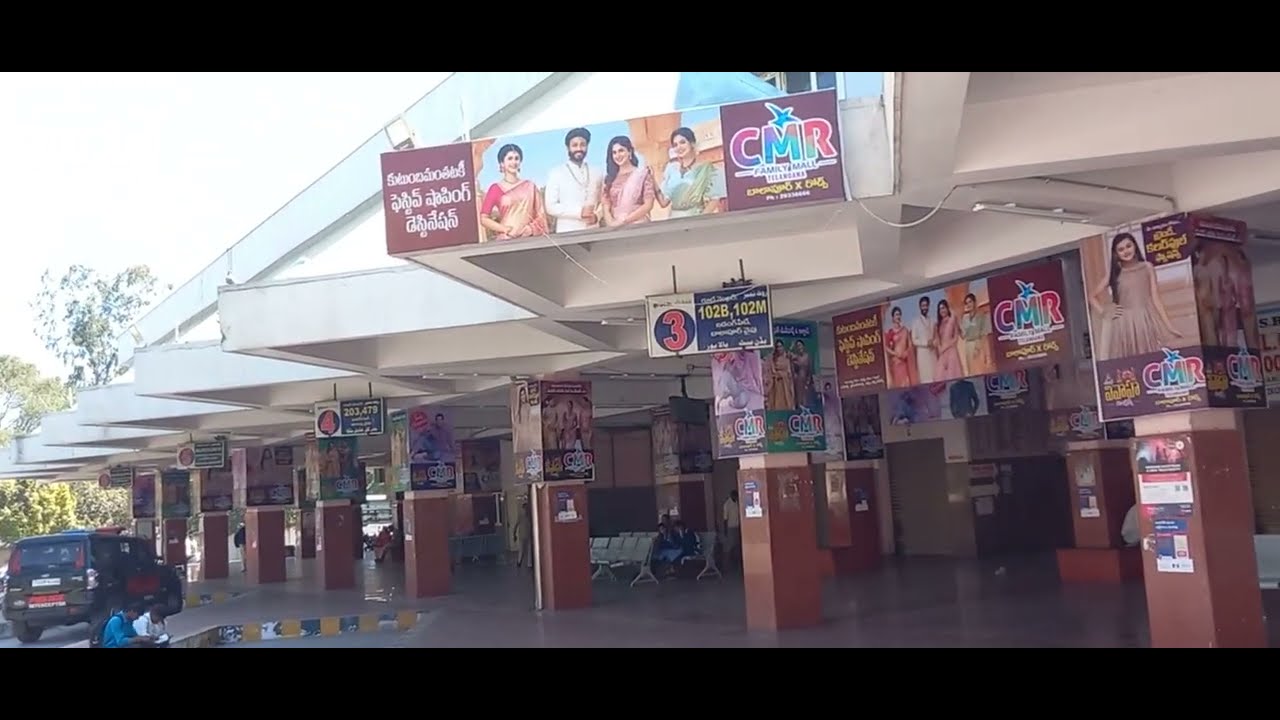 Hyderabad bus m bht bheedh thi ......