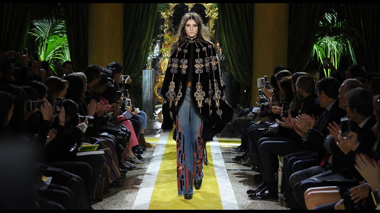 Roberto Cavalli Women's Collection Fall Winter 2016 - 2017 Fashion Show