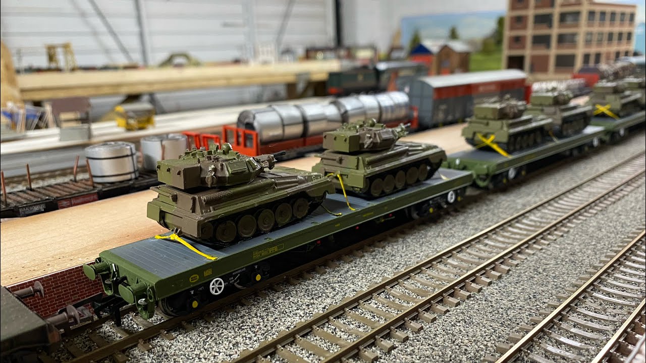 Abbots Newton Military Manoeuvres featuring the new Trains4u warflat wagon.