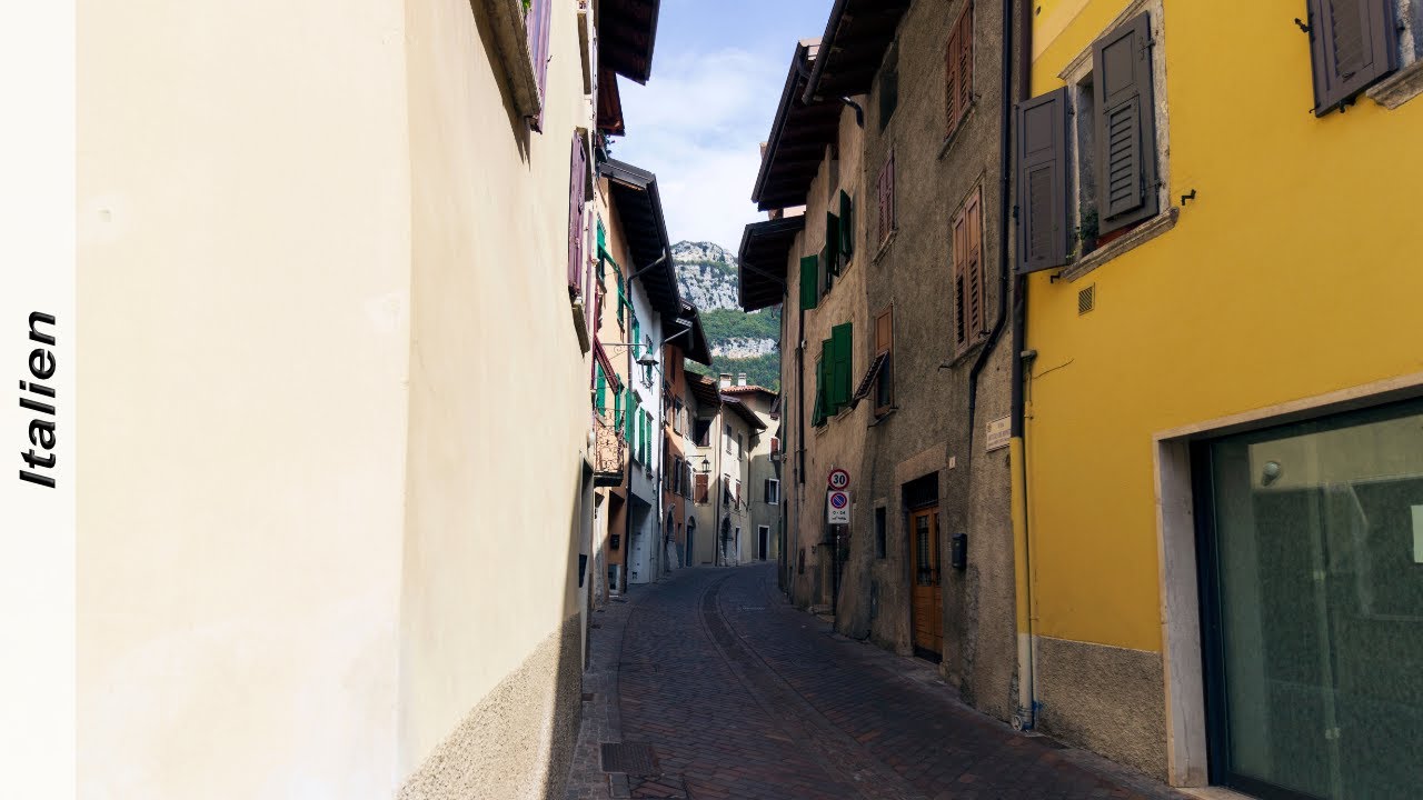 die Altstadt von Nago (2.7K)