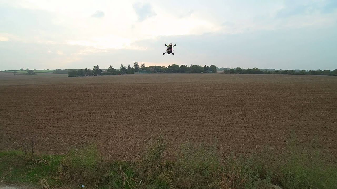 Mach 25 vs. Blade Chroma HD