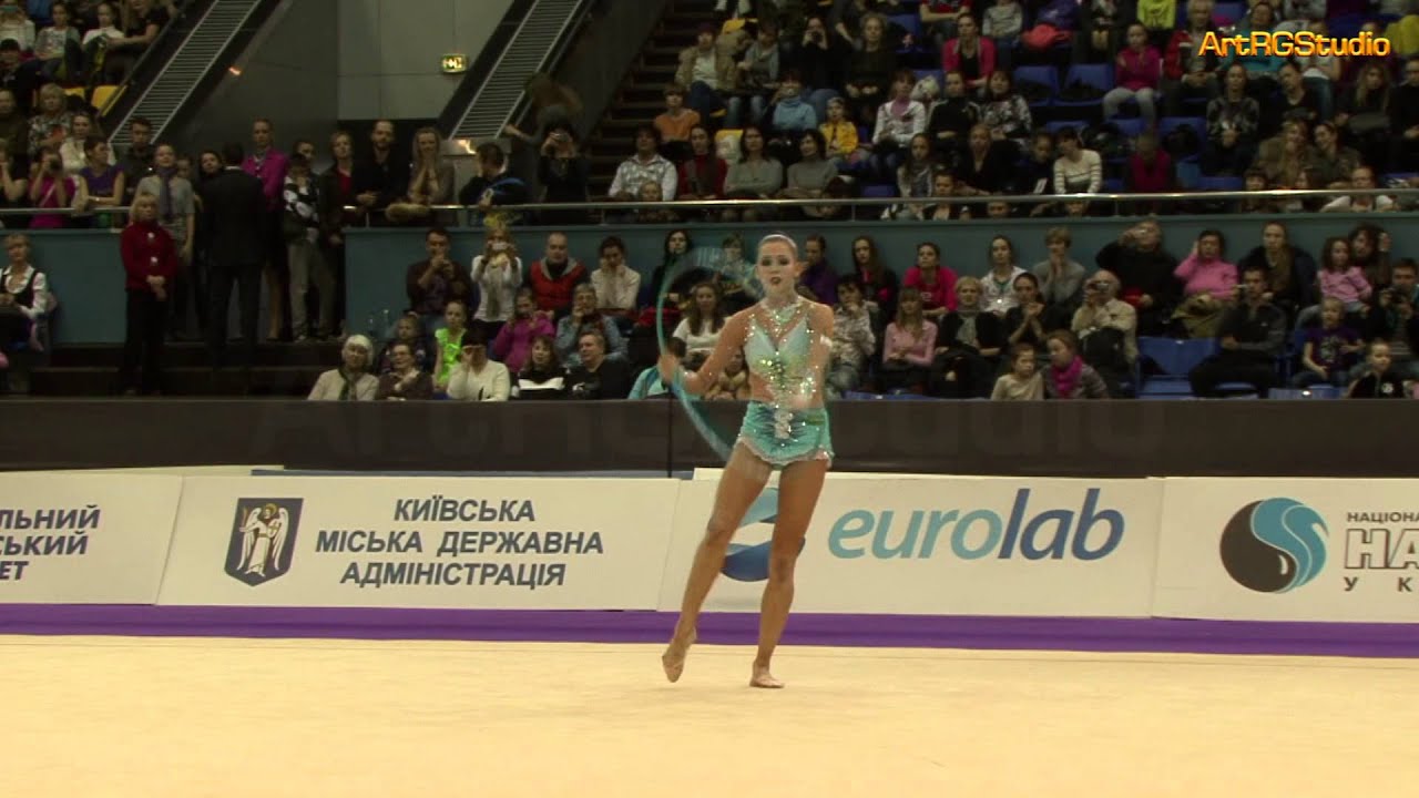 DMITRIEVA Daria (RUS) Hoop - 2012 World Cup Kiev 