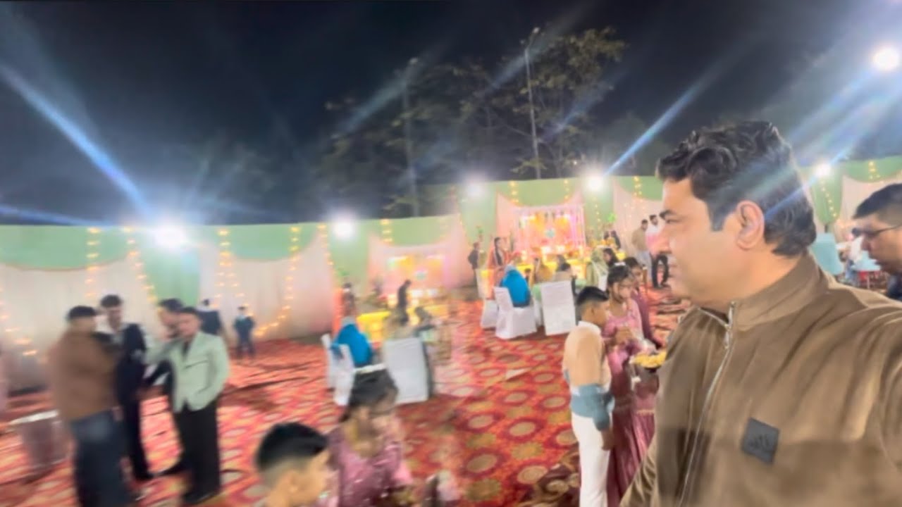 Aaj fir pohoche hum shadi m