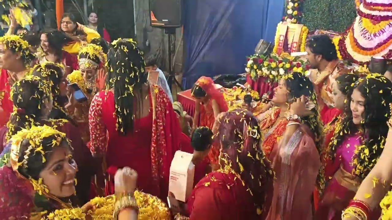 Shyam Baba ka bhajn//Shree Radhe Krishna ke sang fulon ki holi 9905173259