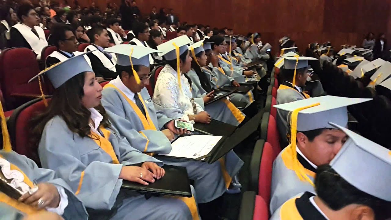 Graduación 2015 UTB con palabras de nuestra colega Jimena