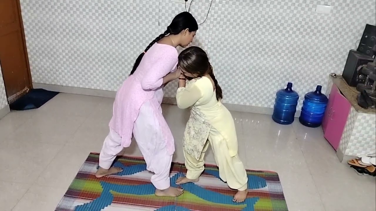 ISHIKA VS MEHAK MERCY CHALLENGE 💪