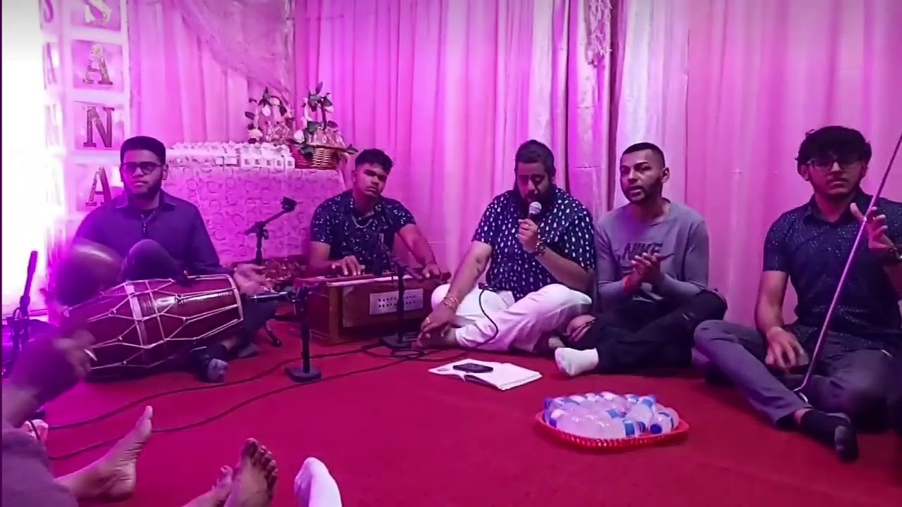 TRADITIONAL BARAHEE SONG - Aaj More Raghubar.