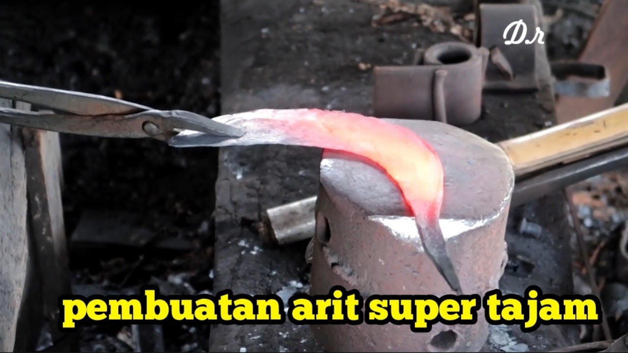 beginilah cara membuat sabit/arit dari bahan bar chainsaw