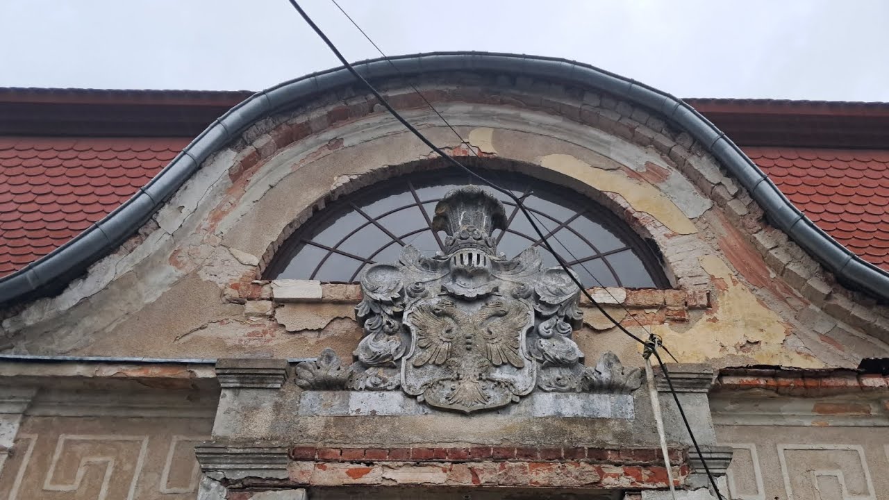 17 listopad, Pałac Cecenowo / Zezenow