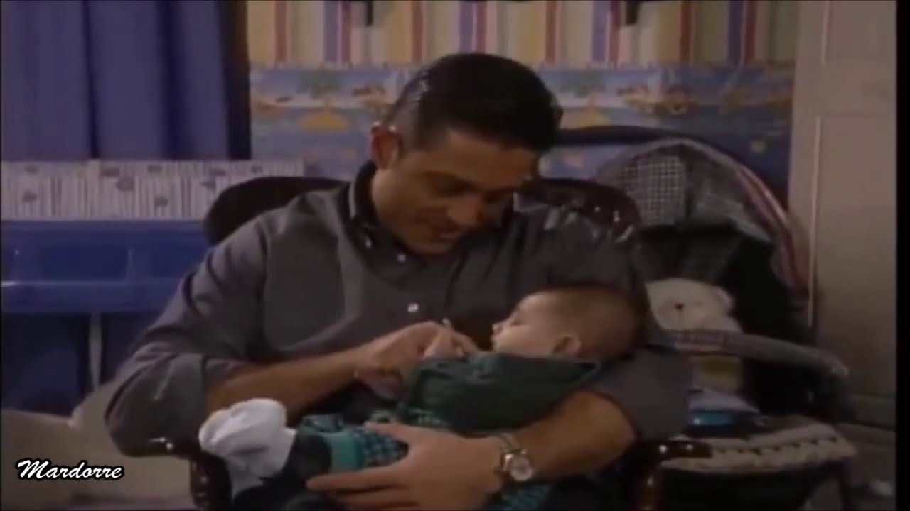 Carlos Manuel Rivero y su beb&eacute;  ..... 