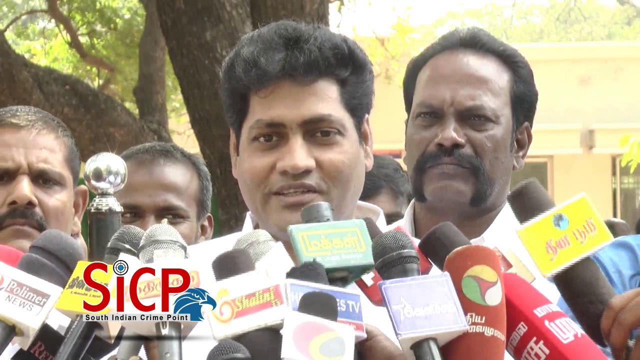 J.deepa Husband Madhavan explain &lsquo;I-T&rsquo; man &lsquo;raids&rsquo;