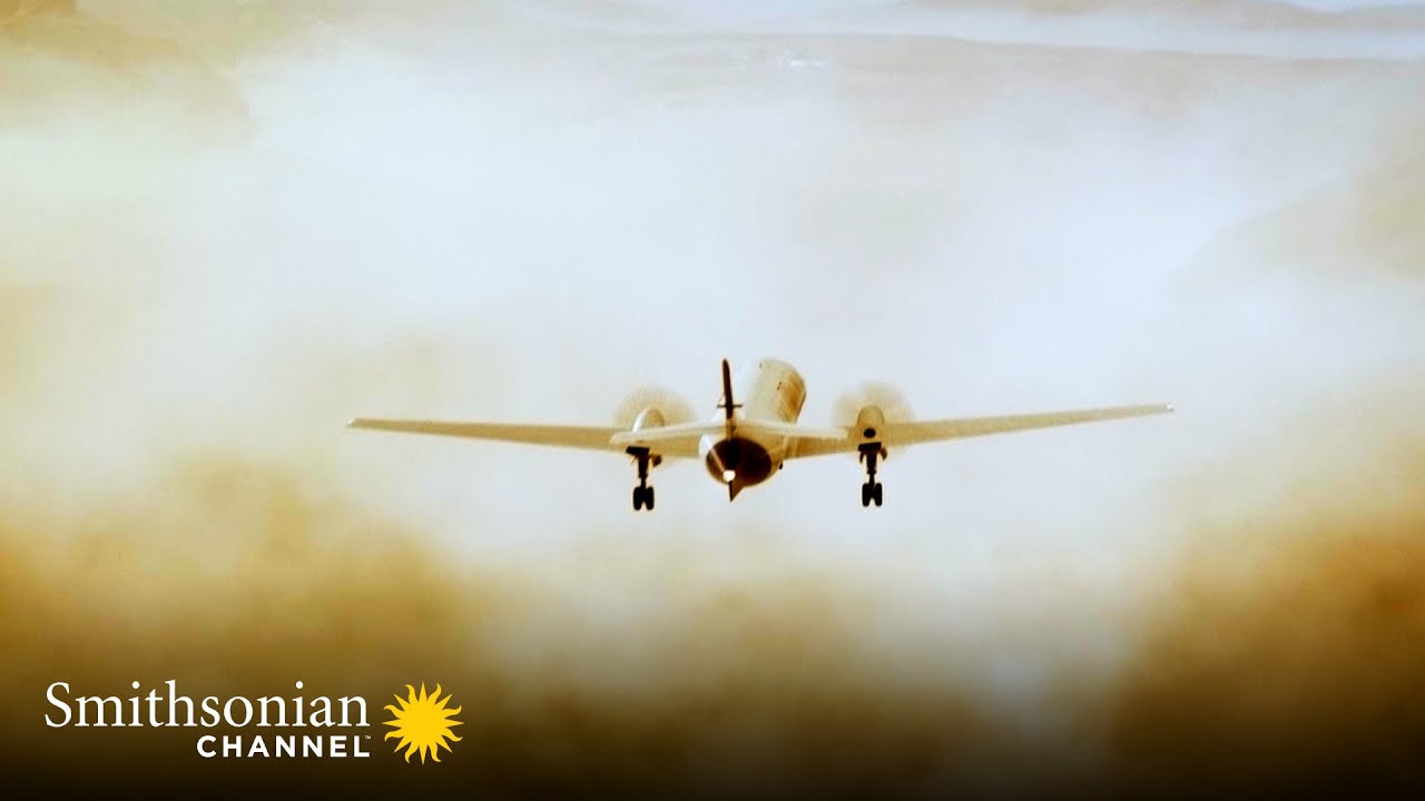 These Pilots Broke One of the Cardinal Rules of Landing an Aircraft 🛩 Air Disasters | Smithsonian