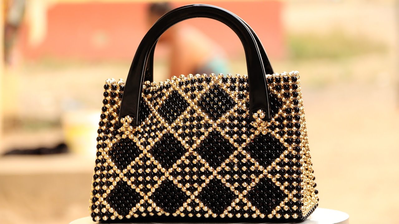 Как сделать сумку из бисера в новом черно-золотом дизайне. #beadedbag #beadedbagtutorial