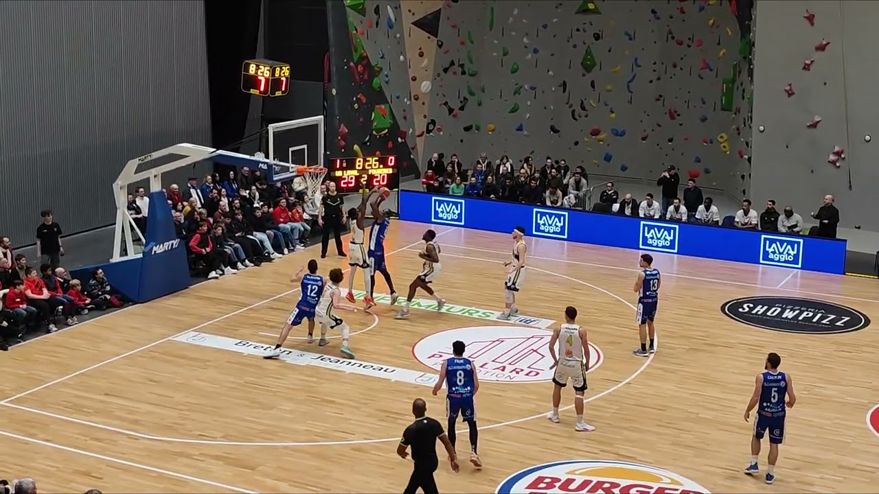 N2 (J17) : US LAVAL - FOUGERES (68-80). Le résumé