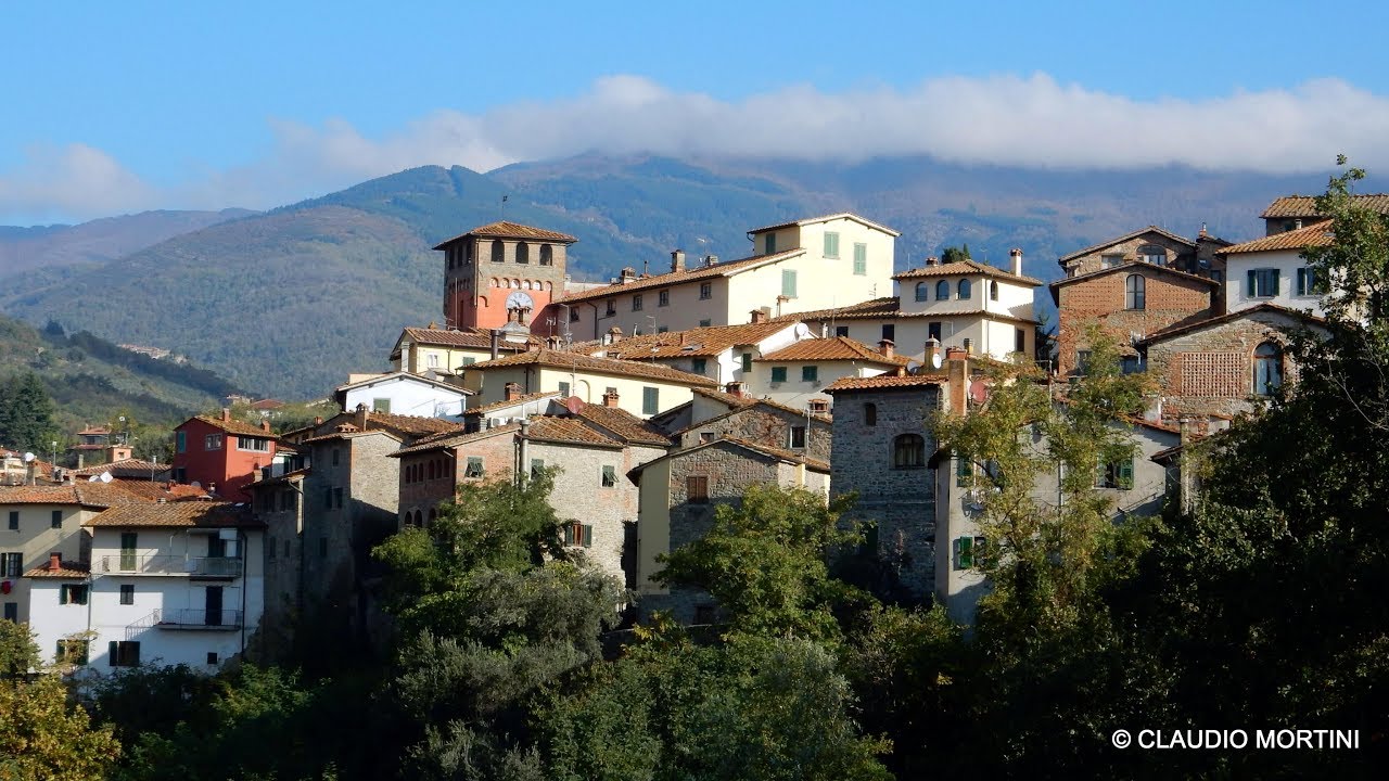 LORO CIUFFENA Borgo Medievale - TUSCANY - 4k